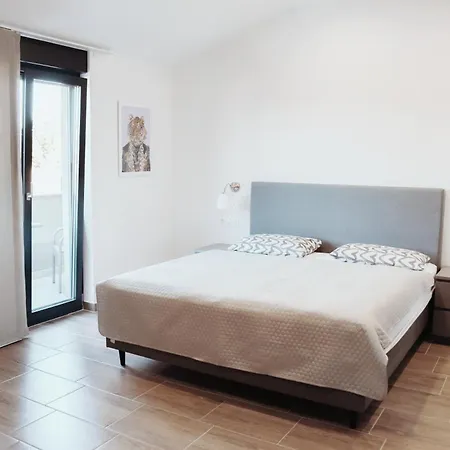 Semesterbostad Casa Zomabria