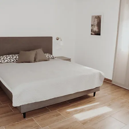 Casa Zomabria * Porec